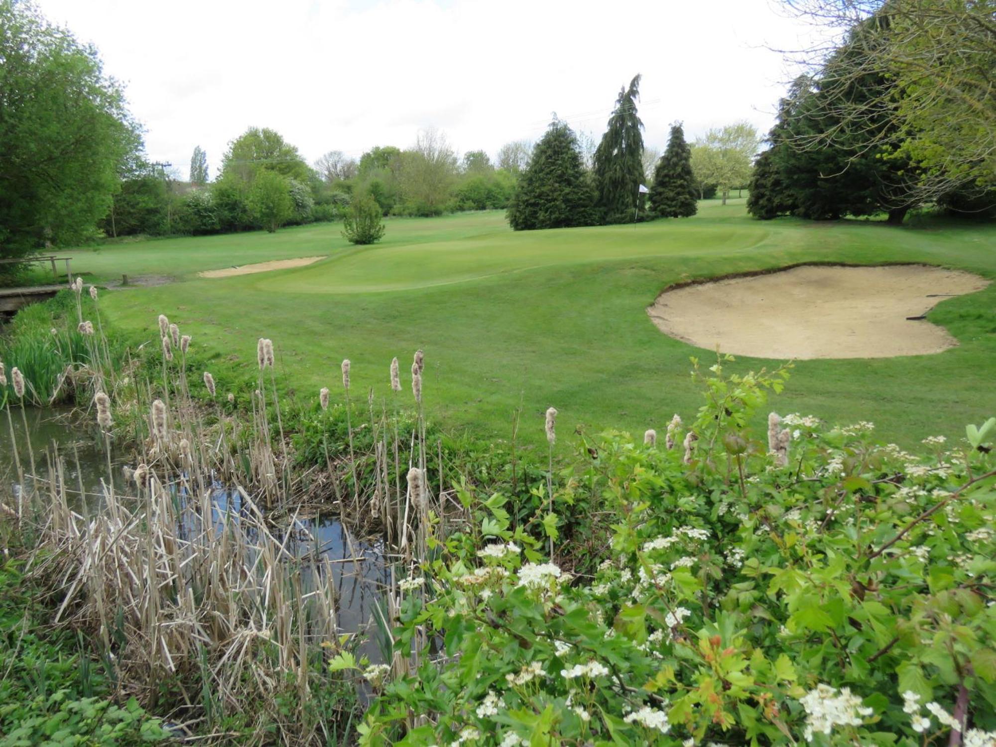Manor Of Groves Hotel, Golf & Health Club Sawbridgeworth Exterior foto